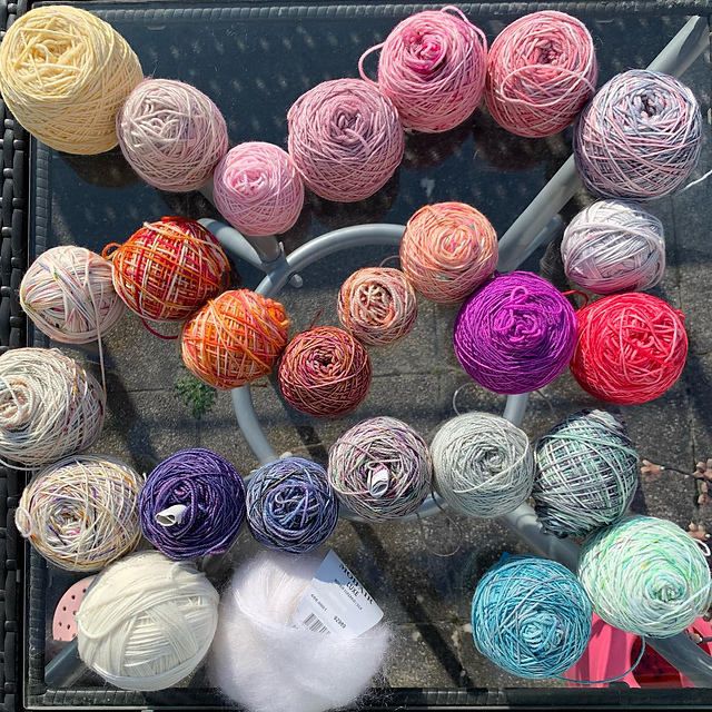 Wolle für Dust of Snow Wrap